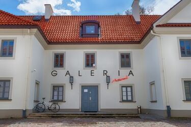 Czym jest kwarantanna? Galeria Arsenał organizuje wirtualną wystawę