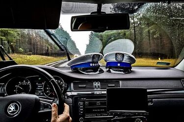 Zatrzymano szaleńczy rajd. W mieście jechał 124 km/h