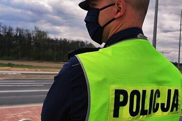 Z promilami i bez uprawnień za kierownicą. Przewoził 4-letnie dziecko