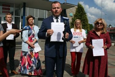 Działacze PiS chcą prezydenckiej Karty Rodziny w Białymstoku