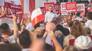 Tłumy zwolenników Andrzeja Dudy na Rynku Kościuszki [ZDJĘCIA]
