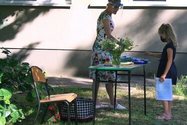 Jak wygląda zakończenie roku szkolnego w czasie epidemii?