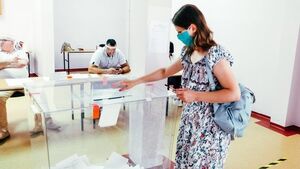 Już zagłosowało 60 tys. białostoczan. Podlaskie z wysoką frekwencją [ZDJĘCIA]
