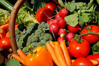 Nowa dieta - klimatarianizm. Mięso od rolnika, warzywa od sąsiada