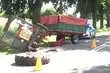 Samochód osobowy zderzył się z ciągnikiem