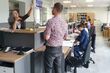 Duża, klimatyzowana sala, wszystko na parterze. Nowoczesne rozwiązania w starostwie