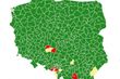 Od soboty powrót maseczek na zewnątrz. Czy jesteśmy oznaczeni na czerwono na mapie Polski?