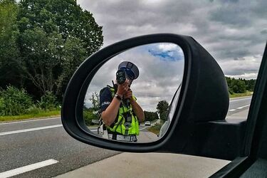 Nadmierna prędkość nie popłaca. Kierowcy ciężarówek z wysokimi mandatami