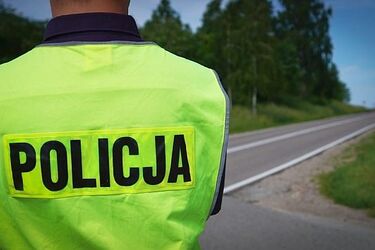 Wypadek na skrzyżowaniu. Motocyklista trafił do szpitala