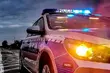 Stracił panowanie nad autem, zjechał z drogi i dachował