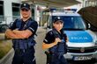 Urodziła synka w samochodzie. Wiózł ją mąż w eskorcie policjantów