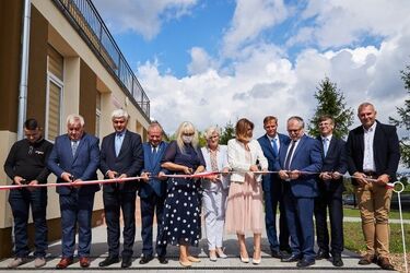 Oficjalnie otwarto Dom Pomocy Społecznej. Powstał w budynku dawnej szkoły