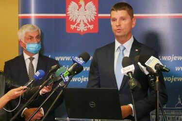 Bezpieczny powrót do szkoły. Dariusz Piontkowski o działaniach wspierających placówki 