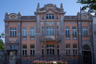 Plenerowa projekcja filmu. Będą też spacery i zwiedzanie z dreszczykiem