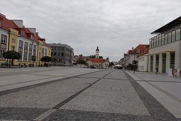 Rozpoczynamy nowy miesiąc. Pierwszy dzień zapowiada się z przewagą chmur
