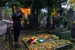 Znicze zapalone, kwiaty złożone. Oddano hołd zasłużonym białostoczanom