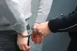 16-latek zapłacił 2 zł mniej za bułki. Policja skuła go kajdankami. Sprawa trafi do MSWiA