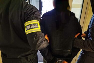 20-latka wyłudziła od seniorki 65 tys. zł. Została zatrzymana w stolicy