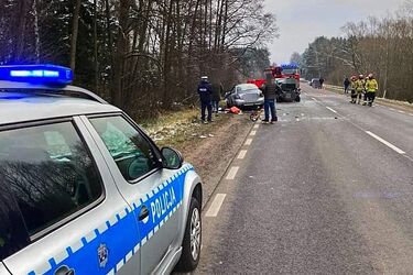 Śmiertelny wypadek w regionie. Doszło do czołowego zderzenia