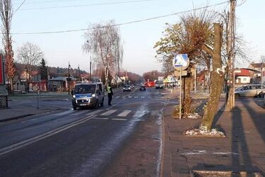 Potrącono kobietę z 4-miesięcznym dzieckiem. Zabrał ich śmigłowiec