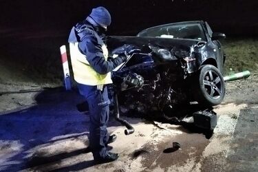 Wypadek na obwodnicy Raczek. 21-letni kierowca trafił do szpitala