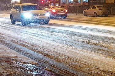 Nieodśnieżane drogi w Wasilkowie. Wina nie leży jednak po stronie miasta