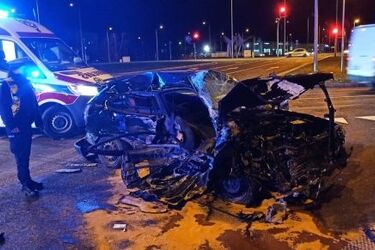 Śmiertelny wypadek na Trasie Niepodległości. Sprawca uciekł z 5-letnią dziewczynką 