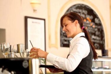 Zwolnienia z opłacania składek dla gastronomii, hotelarzy i wielu innych branż