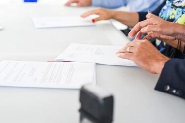 Nowe przepisy. Od stycznia trzeba informować ZUS o zawarciu umowy o dzieło