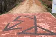 Szubienica dla popierających Strajk Kobiet. To pojawiło się przy jej posesji
