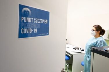 Tyle osób już się zaszczepiło przeciwko koronawirusowi