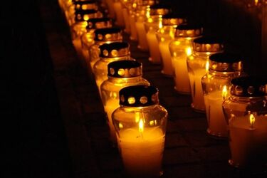 Serce ze świec na Rynku Kościuszki. Białostoczanie chcą upamiętnić śmierć Pawła Adamowicza