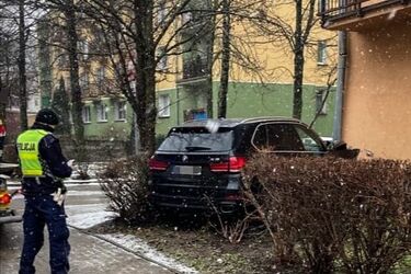 Potrącenie przy ul. Żabiej. Kierowca zjechał na chodnik