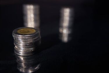 Dwaj 15-latkowie ukradli puszkę z pieniędzmi. Rodzice przekazali ich stróżom prawa