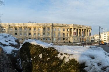 "Opowieść podręcznej" oraz nieznane fakty o Rosji