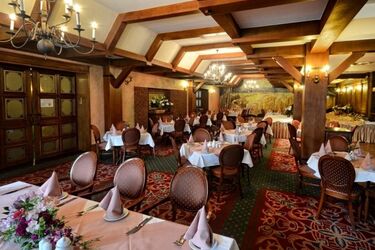 Lista 100 najlepszych polskich restauracji. Wśród nich m.in. Żubrówka z Białowieży