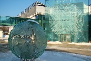 Fizycy z Białegostoku i Warszawy połączą siły. Będą badać magnetyczne nanostruktury