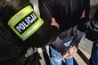 Pościg za recydywistą. Chciał ukraść katalizator z zaparkowanego auta
