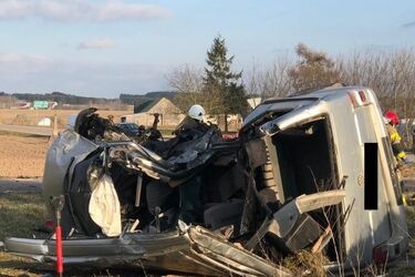 Tragedia na drodze. Nie żyją 2 osoby