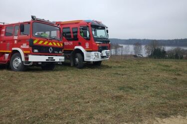 Tragiczny finał akcji poszukiwawczej. Ciało 69-latka pływało w jeziorze