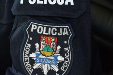 Wypadek w Suwałkach. 75-latek jechał za szybko