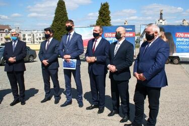 Podlaski PiS o Funduszu Odbudowy: "Cieszy nas postawa Lewicy"