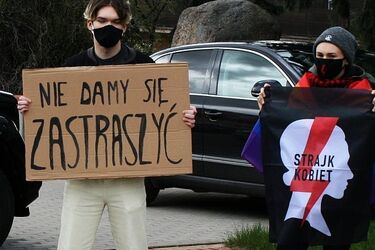 Działaczka Młodej Lewicy usunięta z białostockiej szkoły. Za udział w protestach