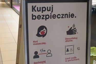 Od dzisiaj można wyjść na świeże powietrze bez maseczki. Jakie inne obostrzenia zniesiono?