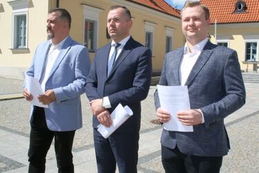Radni PiS chcą zaapelować do marszałka Senatu RP ws. Krajowego Planu Odbudowy