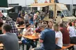 Jedzenie pod chmurką, czyli wiosenny zlot food trucków