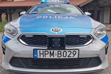 Zabrał koledze BMW i wjechał autem do rowu