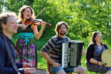 Kapela Batareja zagra w Centrum Zamenhofa