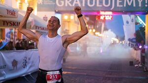 Gorący półmaraton był nie lada wyzwaniem, ale zawodnicy podołali [ZDJĘCIA]