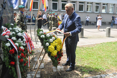 Zamknięci i uwięzieni. Spłonęli w Wielkiej Synagodze 80 lat temu [ZDJĘCIA]